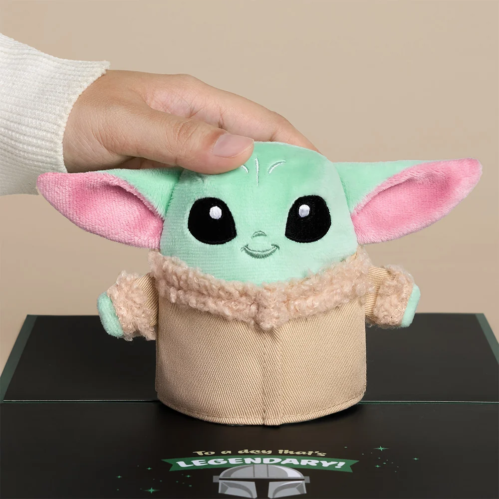 Lovepop Star Wars Grogu Plushpop Card & Flower Buds Bouquet Bundle - Image 3